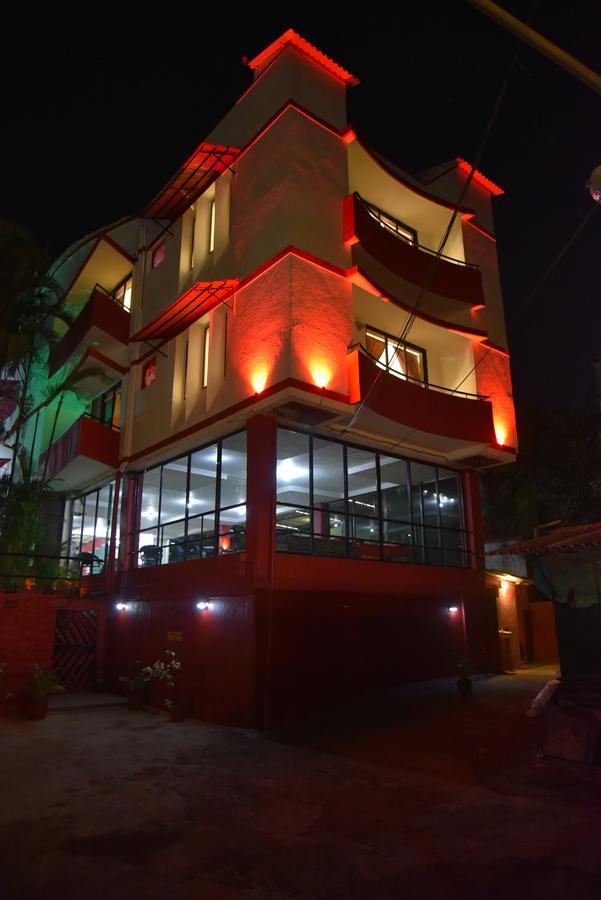 Girivihar Holiday Club - Pure Veg ロナバラ エクステリア 写真